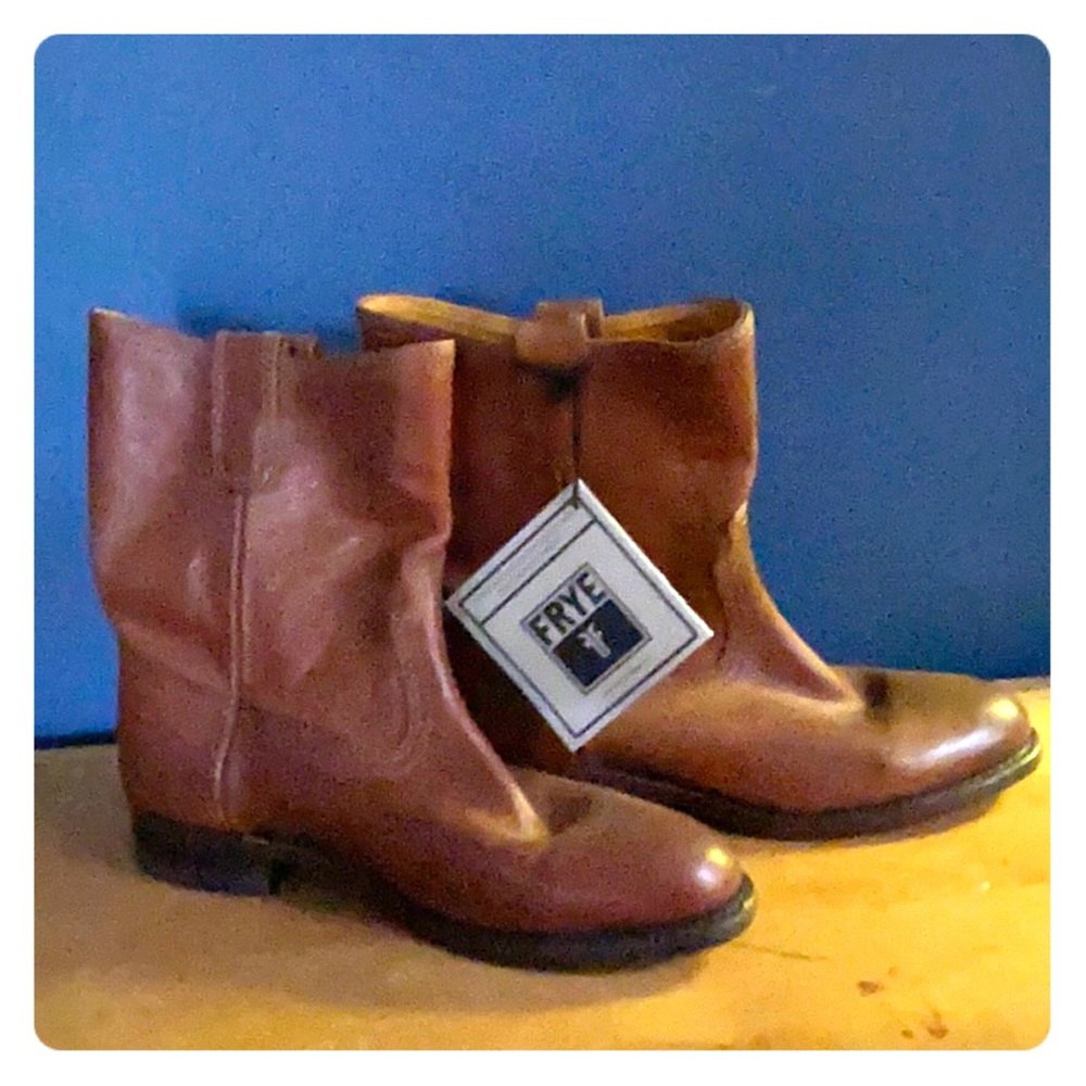 Frye Short Leather Boot